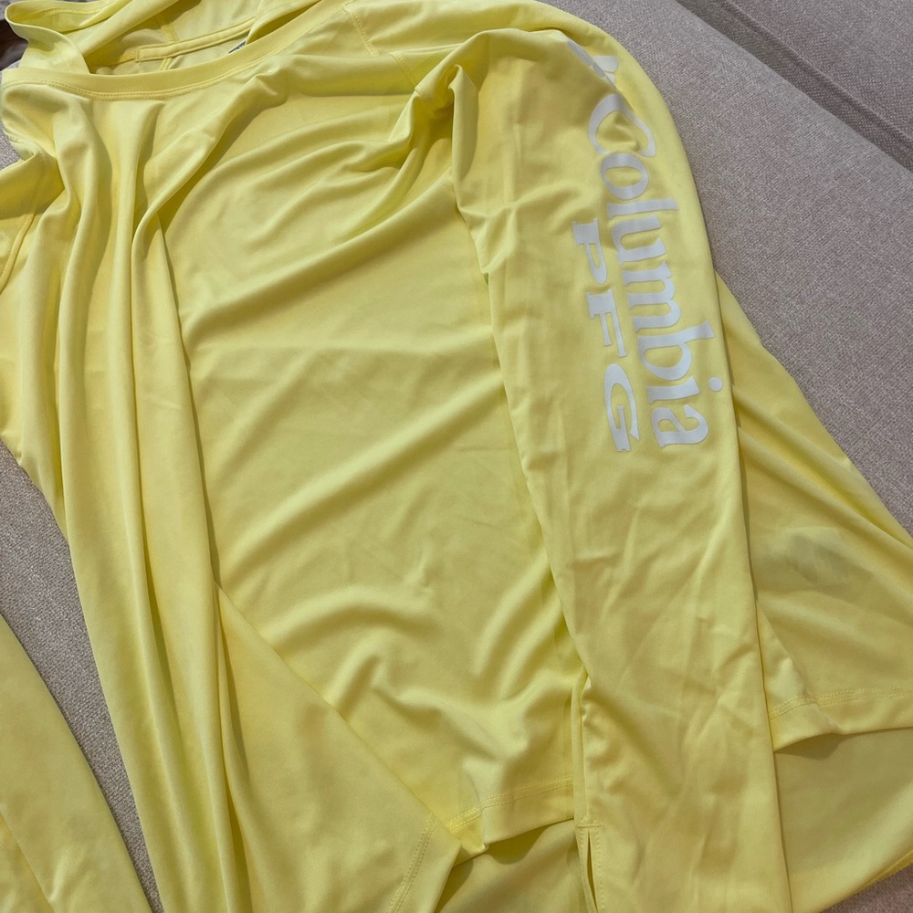 Columbia Light Yellow Omni-Shade Shirt